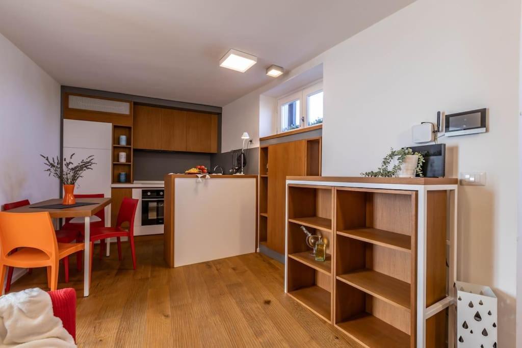 Cconforthotels Appartamento Domus Venezia Бари Экстерьер фото